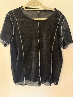 DKNY Black Sheer Short-Sleeve Top with White Contrast Seams